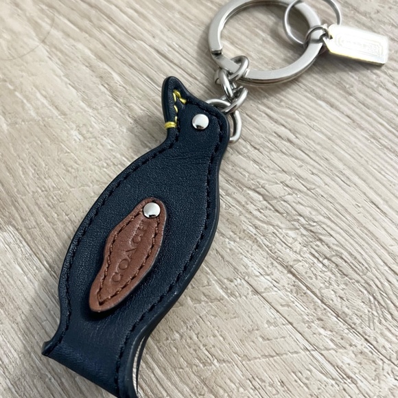 RARE Coach Leather Penguin Keychain New with Tag Keyring Key Charm - Picture 3 of 4